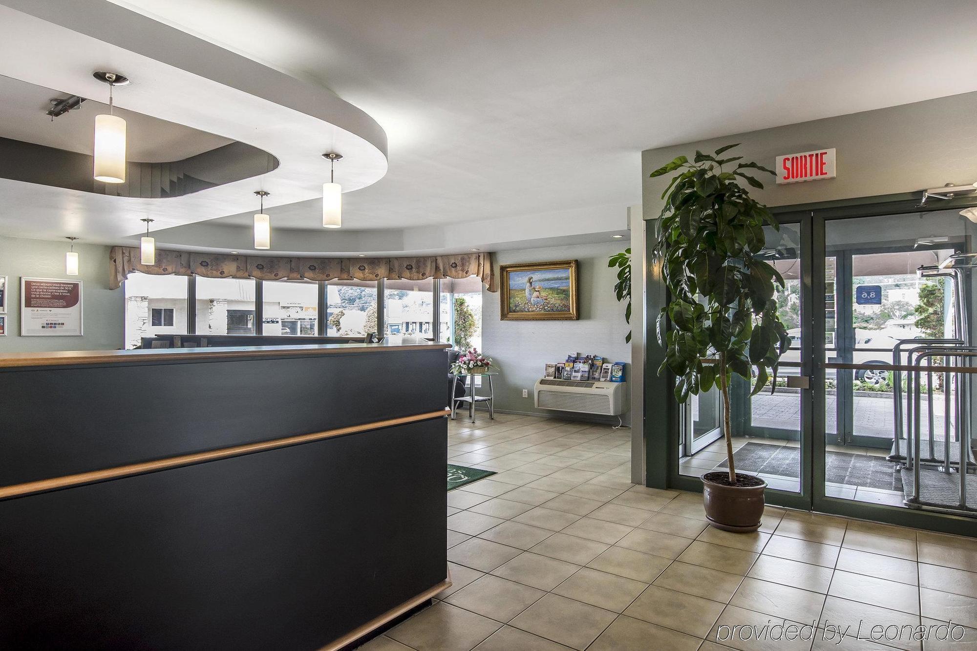 Syracuse Inn And Suites מראה חיצוני תמונה