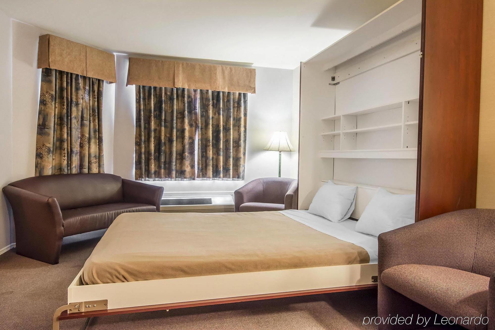 Syracuse Inn And Suites מראה חיצוני תמונה